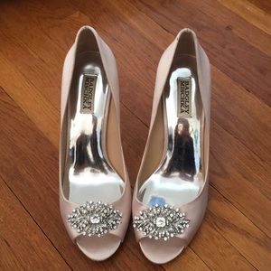 Badgley Mischka Paloma Peep Toe Blush